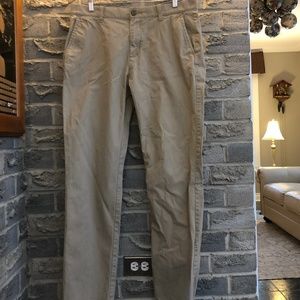 Tommy Hilfiger custom fit khakis 34x34